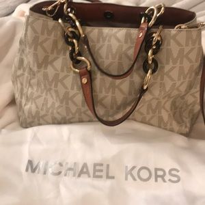 Mk purse